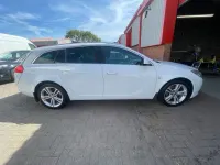 Used Vauxhall Insignia SRi 160 HP (117 kW) 2011 White Estate