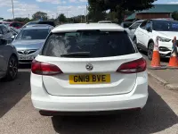 Used Vauxhall Astra Design Edition 136 HP (100 kW) 2019 White Estate