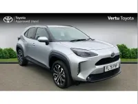 Used Toyota Yaris Cross Design 113 HP (83 kW) 2025 Silver SUV