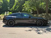 Used Porsche Panamera 422 HP (310 kW) 2017 Black Hatchback