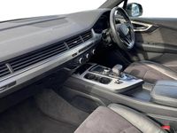 Used Audi Q7 S-Line 228 HP (167 kW) 2019 Black SUV