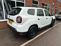 Used Dacia Duster Essentiel 90 HP (66 kW) 2022 White SUV