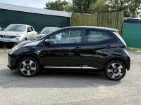 Used Toyota Aygo X-clusiv 69 HP (50 kW) 2015 Black Hatchback