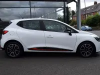 Used Renault Clio Dynamique 75 HP (55 kW) 2015 White Hatchback