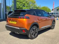 Second-hand Peugeot 2008 GT 129 CP (94 kW) 2023 Portocaliu SUV