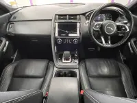Usado Jaguar E-Pace R-Dynamic 200 HP (147 kW) 2021 Prateado SUV