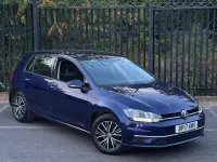 Used VW Golf VII SE 125 HP (91 kW) 2017 Blue Hatchback