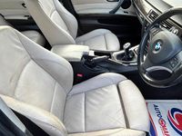 Used BMW 320 Exclusive 2011 Grey Sedan