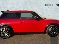Used Mini Cooper Hatch 113 kW (154 HP) 2025 Red Hatchback