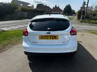 Used Ford Focus Titanium 125 HP (91 kW) 2017 White Hatchback