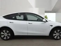 Used Tesla Model Y Long Range AWD 378 kW (514 HP) 2024 White SUV