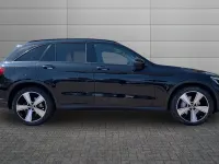 Used Mercedes GLC220 Urban 170 HP (125 kW) 2019 Obsidian black SUV