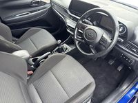 Used Hyundai i20 Premium 100 HP (73 kW) 2022 Blue Hatchback