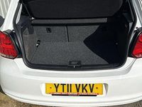 Used VW Polo SE 70 HP (51 kW) 2011 White Hatchback