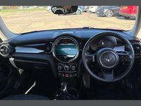 Used Mini Cooper Classic 134 HP (98 kW) 2022 Red Hatchback