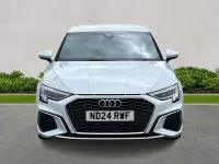 Begagnad Audi A3 S-Line 147 HK (108 kW) 2024 Vit Halvkombi