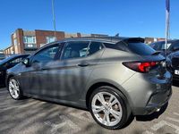 Gebraucht Vauxhall Astra SRi 200 PS (147 kW) 2018 Grau Kleinwagen