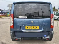 Begagnad Peugeot TePee Comfort 90 HK (66 kW) 2012 Blå Minibuss