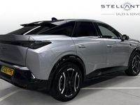 Usado Peugeot e-3008 GT 152 kW (207 CV) 2025 Gris SUV