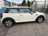 Used Mini ONE Hatch 102 HP (75 kW) 2016 White Hatchback