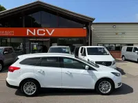 Used Ford Focus Zetec 120 HP (88 kW) 2017 White Estate