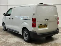 Used Citroën Dispatch 98 kW (134 HP) 2022 White MPV