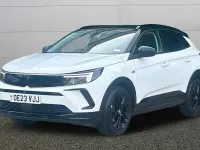 Used Vauxhall Grandland X 131 HP (96 kW) 2023 White SUV