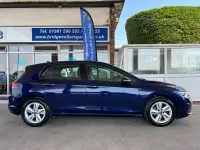Used VW Golf VIII Life 110 HP (80 kW) 2022 Blue Hatchback