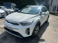 Gebraucht Kia Stonic 99 PS (72 kW) 2022 Weiß SUV
