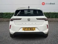 Used Vauxhall Astra Design Edition 110 HP (80 kW) 2023 White Hatchback