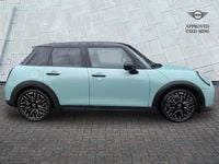 Used Mini Cooper Hatch 154 HP (113 kW) 2024 Green Hatchback
