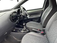 Used Toyota Aygo X 72 HP (52 kW) 2023 Cardamom green with black SUV