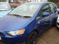 Begagnad Mitsubishi Colt 94 HK (69 kW) 2013 Blå Halvkombi