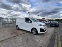 Used Vauxhall Vivaro Sportive 120 HP (88 kW) 2020 White MPV