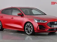 Used Ford Focus ST-Line X 155 HP (114 kW) 2023 Fantastic red Hatchback