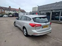 Begagnad Ford Focus Zetec 95 HK (69 kW) 2019 Silver Kombi