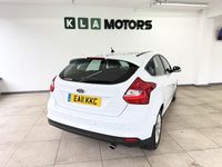 Used Ford Focus Titanium 125 HP (91 kW) 2011 White Hatchback