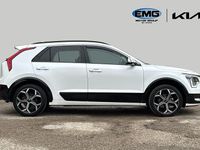 Used Kia Niro 139 HP (102 kW) 2022 White pearl SUV