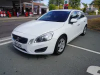 Used Volvo V60 SE Lux 2011 White Estate