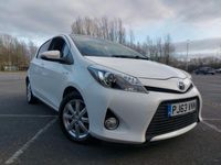 Used Toyota Yaris Hybrid T4 101 HP (74 kW) 2013 White Hatchback