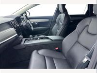 Second-hand Volvo V90 Plus 197 CP (144 kW) 2022 Negru Break