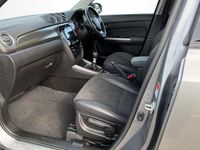 Used Suzuki Vitara SZ5 127 HP (93 kW) 2022 Grey SUV