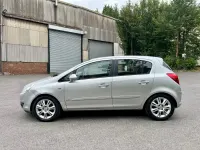Used Vauxhall Corsa Design Edition 89 HP (65 kW) 2007 Silver Hatchback