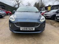 Used Ford Fiesta Zetec 70 HP (51 kW) 2019 Blue Hatchback