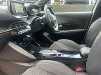 Used Peugeot e-208 Premium 100 kW (136 HP) 2022 Pearlescent white Hatchback