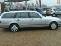 Usado Mercedes E240 1999 Carrinha
