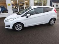 Used Ford Fiesta Zetec 95 HP (69 kW) 2013 White Hatchback