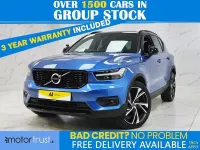 Begagnad Volvo XC40 R-Design Pro 2020 Blå SUV