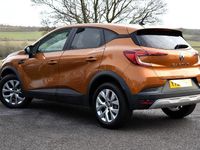 Used Renault Captur Iconic 140 HP (102 kW) 2022 Orange SUV