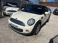 Usado Mini Cooper Cabriolet 122 HP (89 kW) 2013 Branco Cabrios